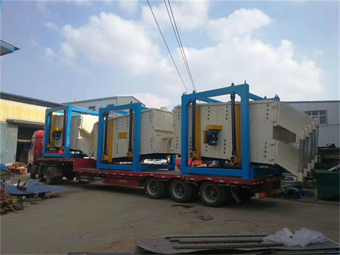 山西太原的某公司訂購的新斯曼方形搖擺篩振動(dòng)篩 振動(dòng)篩已發(fā)貨