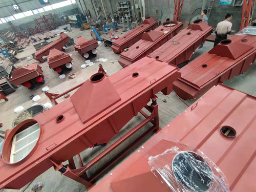 直線篩、滾筒篩、聚氨酯超聲波振動篩生產(chǎn)中