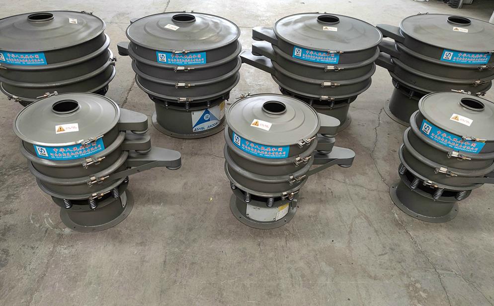 福建某杉發(fā)貨超聲波、旋振篩