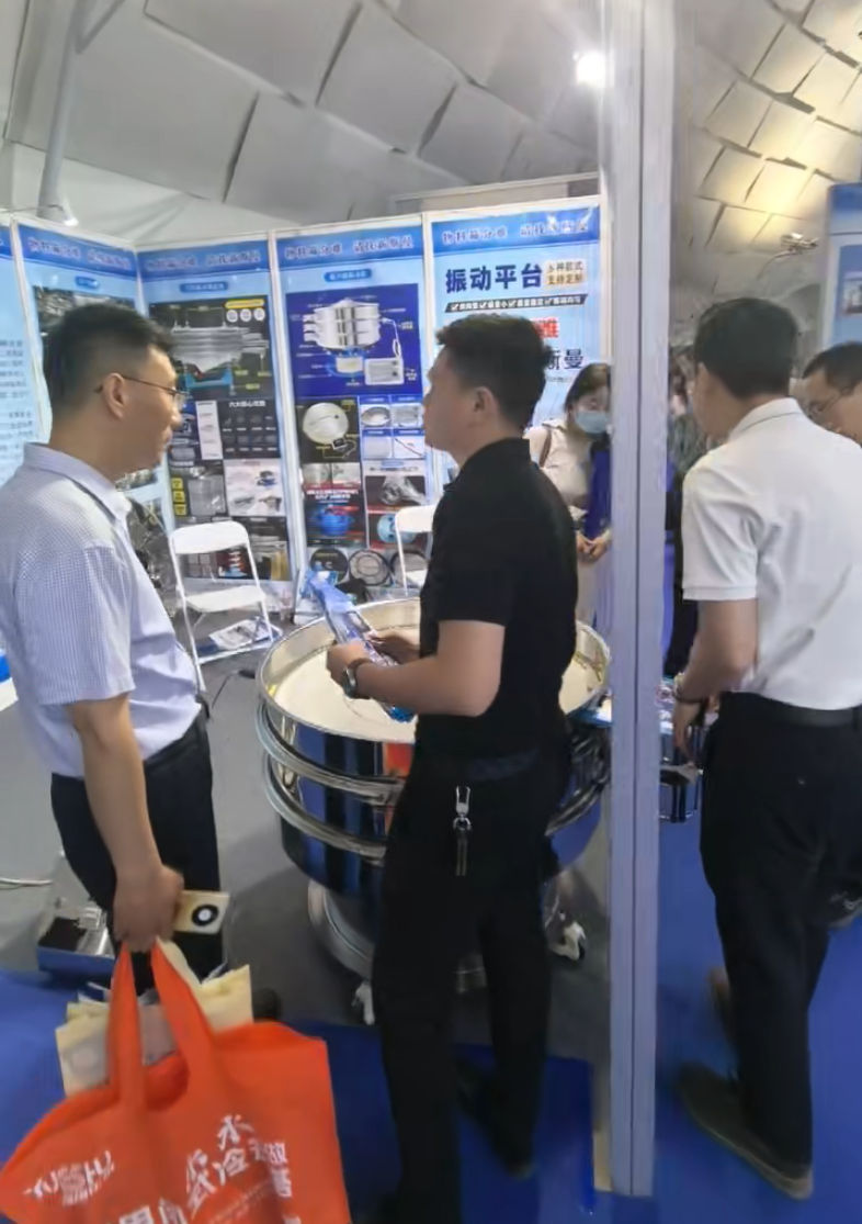 淄博化工裝備展16-18號  C館-C68號新斯曼機械展位歡迎您的光臨！