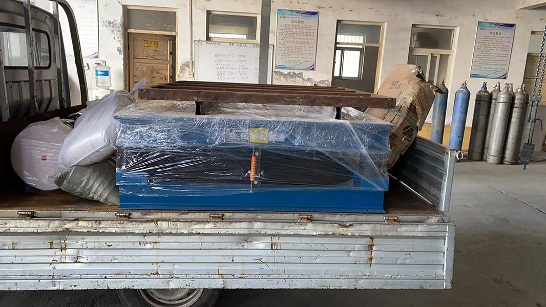 振動(dòng)平臺(tái)發(fā)貨