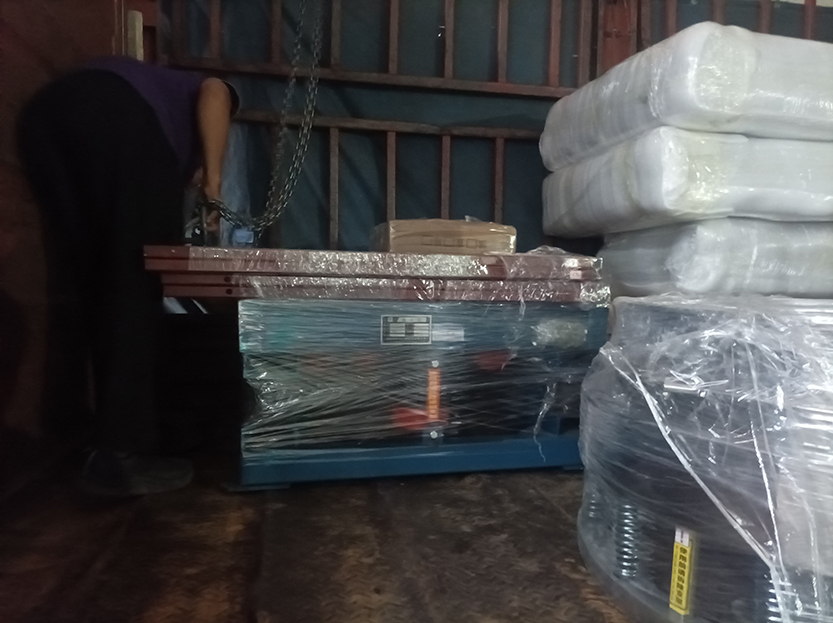 振動(dòng)平臺(tái)、振動(dòng)篩等發(fā)貨